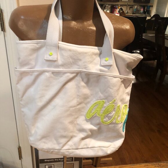 Aeropostale Tote/Bag/Satchel Canvas Raised Letters side pockets - Picture 2 of 7